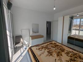 Me Qira, Apartament, Vlorë