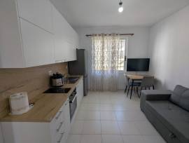 Me Qira, Apartament, Vlorë